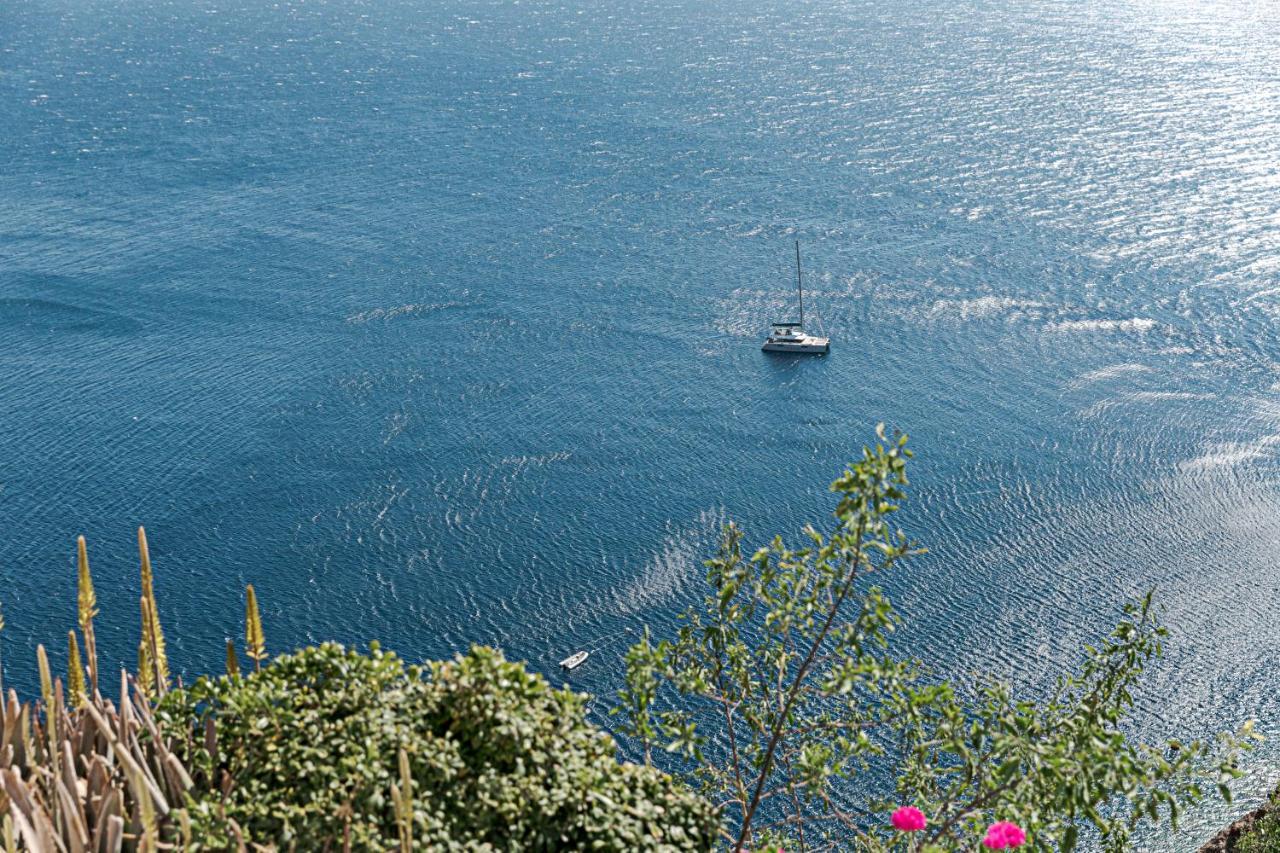 Helianthus Suites- Caldera Caves Oía Dış mekan fotoğraf